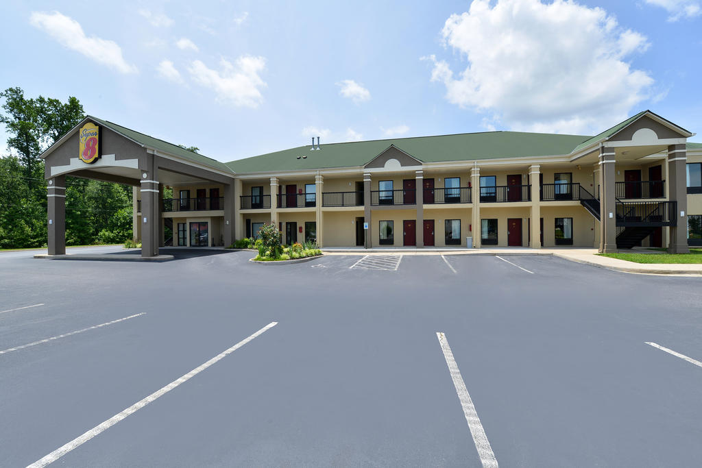 Super 8 By Wyndham Petersburg Motel Buitenkant foto
